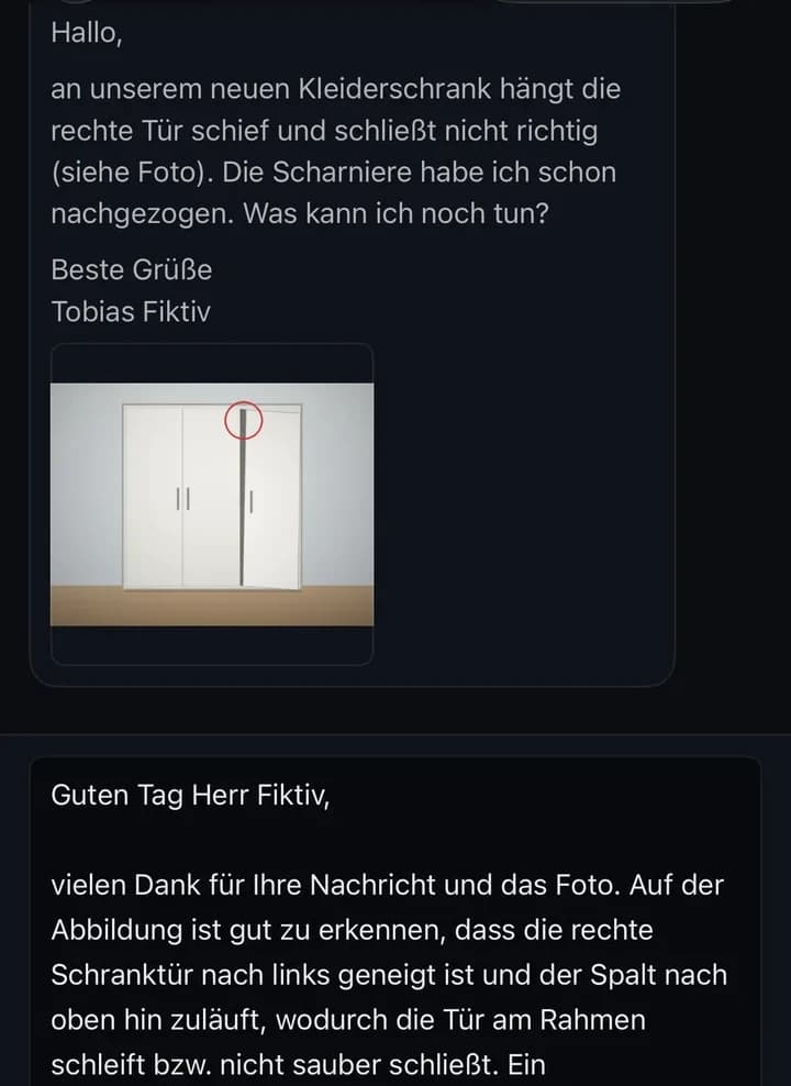 Ausschnitt aus Conciva für iPhone: Ein Kunde schreibt, dass die rechte Tür seines neuen Kleiderschranks schief hängt, und schickt ein Foto; darunter der Anfang des KI-Entwurfs, der beschreibt, wie die Tür hängt.